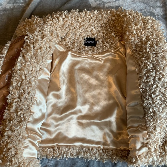 Boohoo | Teddy Jacket - Picture 3 of 6